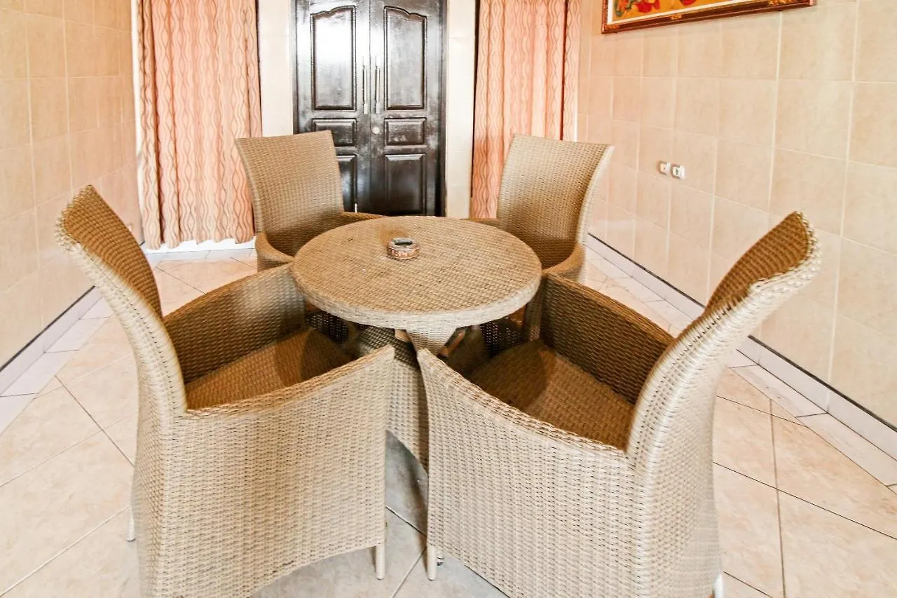 Oyo 90653 Balisee Guesthouse Kedonganan Jimbaran  Indonesia