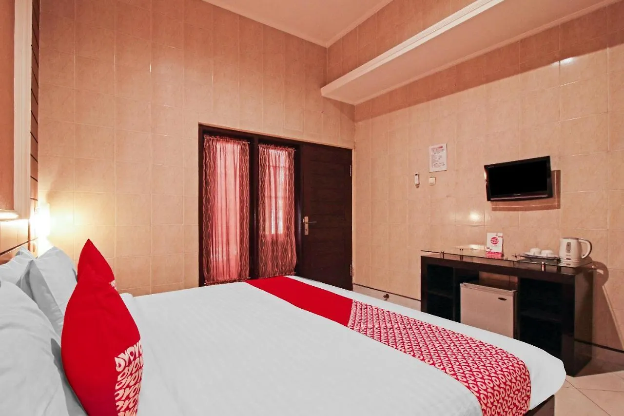 Oyo 90653 Balisee Guesthouse Kedonganan Jimbaran  2*, Jimbaran (Bali)